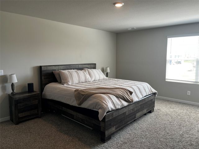 5520 144th Street, Urbandale, IA 50323