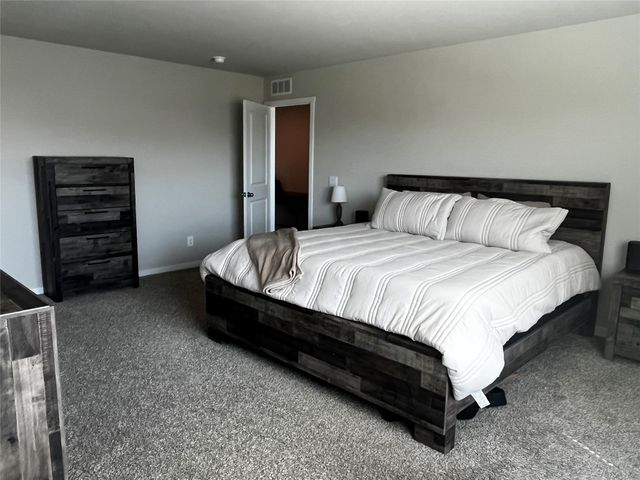 5520 144th Street, Urbandale, IA 50323