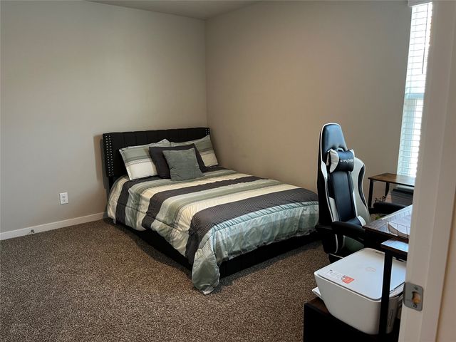 5520 144th Street, Urbandale, IA 50323