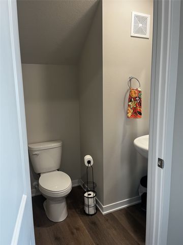 5520 144th Street, Urbandale, IA 50323