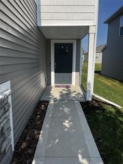 5520 144th Street, Urbandale, IA 50323