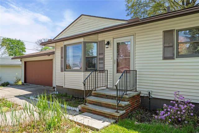 1625 Andrea Drive, Brunswick, OH 44212