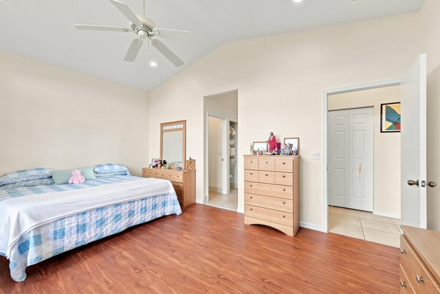 7778 NW 17th Place, Pembroke Pines, FL 33024