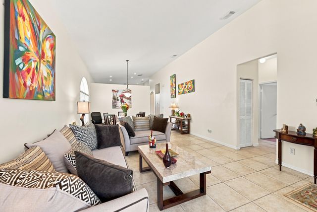 7778 NW 17th Place, Pembroke Pines, FL 33024