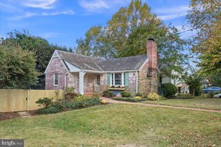 1606 N SPRINGWOOD DR, Silver Spring, MD 20910