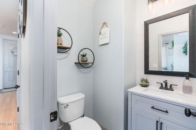 7220 Windswept Loop, Sparks, NV 89436