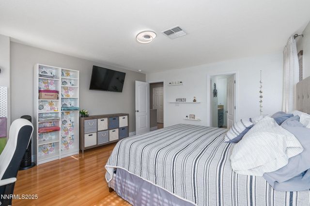 7220 Windswept Loop, Sparks, NV 89436