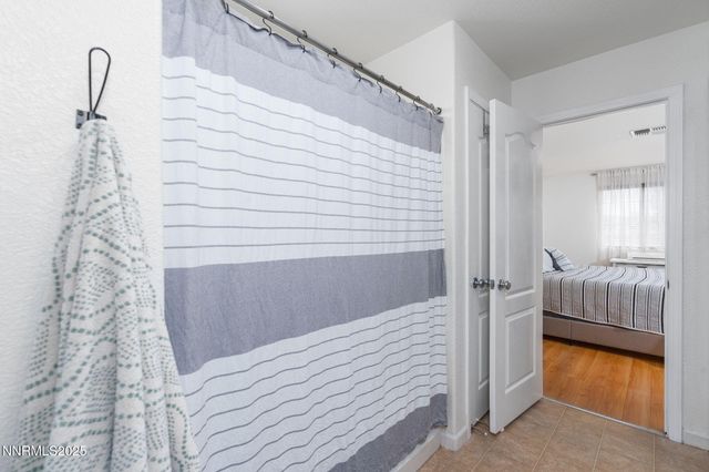 7220 Windswept Loop, Sparks, NV 89436