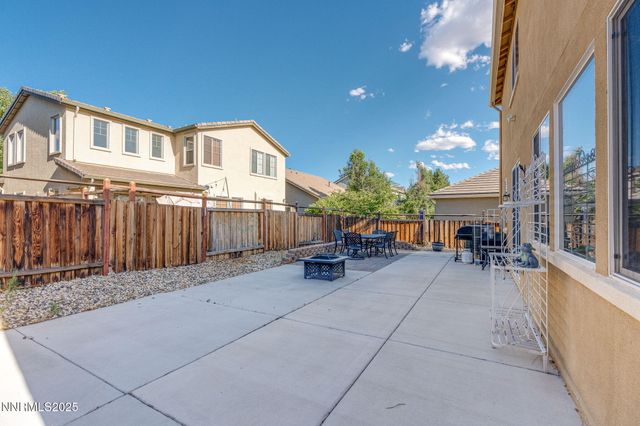 7220 Windswept Loop, Sparks, NV 89436