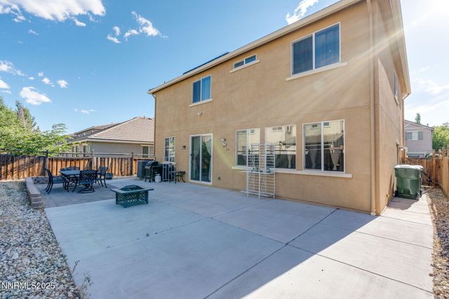7220 Windswept Loop, Sparks, NV 89436