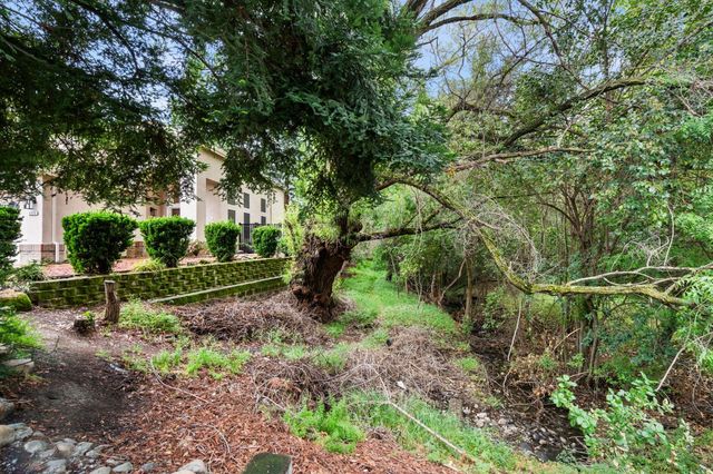 3220 Camelot Dr, Rocklin, CA 95765