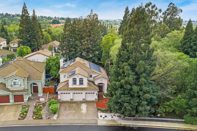 3220 Camelot Dr, Rocklin, CA 95765