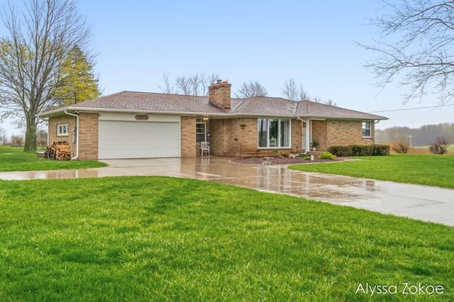 13512 24th Avenue, Marne, MI 49435