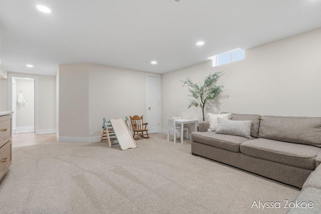 13512 24th Avenue, Marne, MI 49435