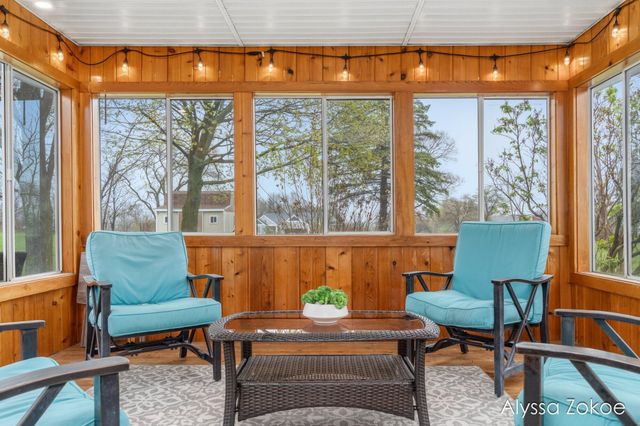 13512 24th Avenue, Marne, MI 49435