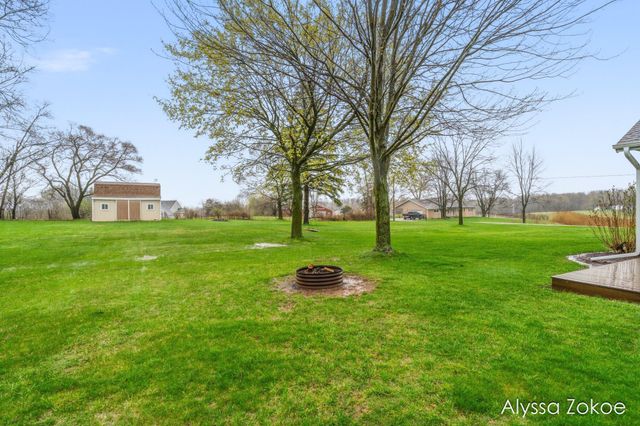 13512 24th Avenue, Marne, MI 49435
