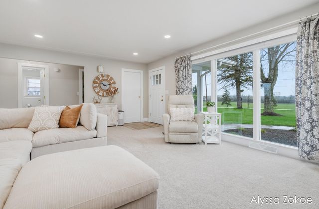 13512 24th Avenue, Marne, MI 49435
