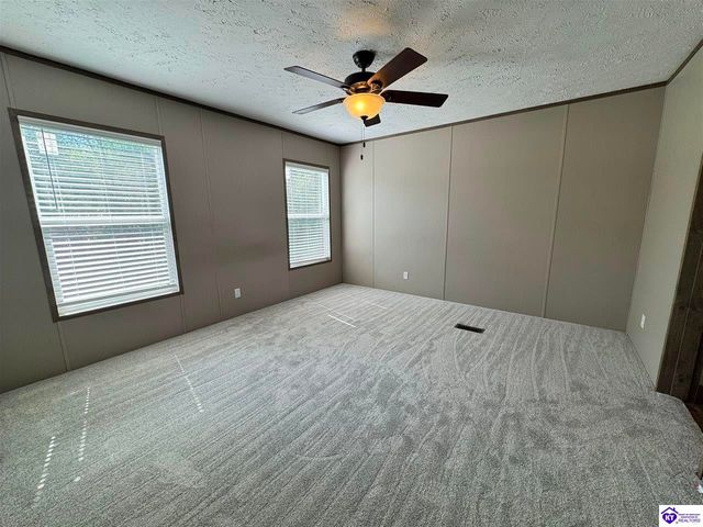 3883 Woodland Road, Vine Grove, KY 40175