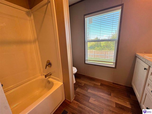 3883 Woodland Road, Vine Grove, KY 40175