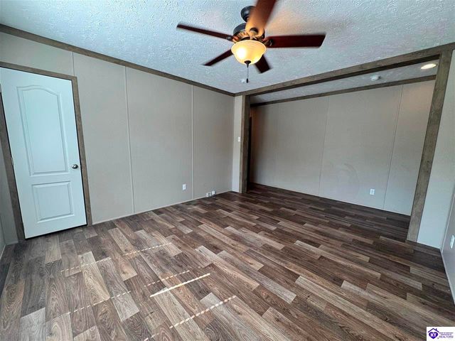 3883 Woodland Road, Vine Grove, KY 40175