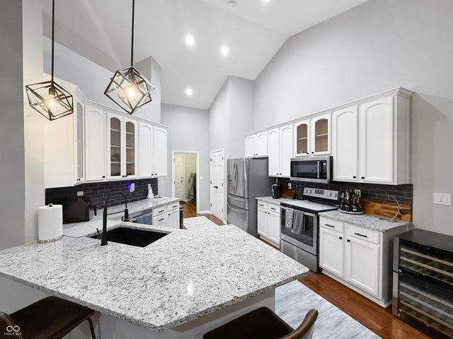 9302 N Bayland Drive, Mccordsville, IN 46055