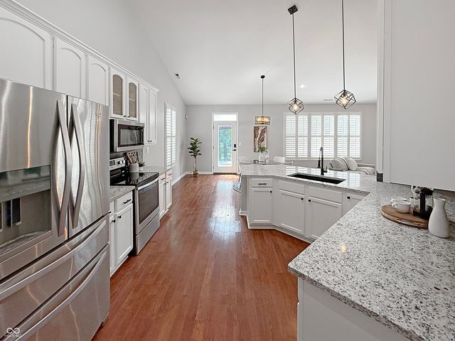 9302 N Bayland Drive, Mccordsville, IN 46055