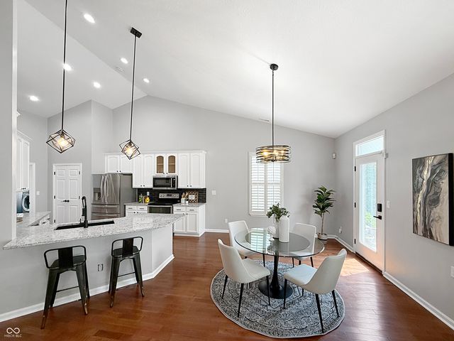 9302 N Bayland Drive, Mccordsville, IN 46055