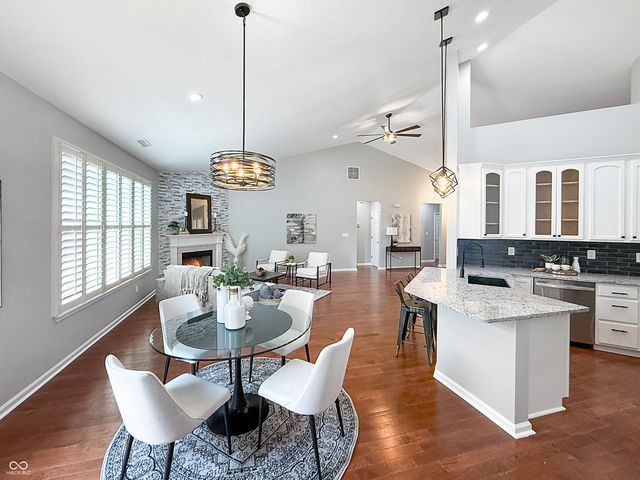 9302 N Bayland Drive, Mccordsville, IN 46055