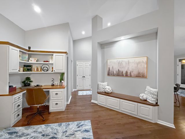 9302 N Bayland Drive, Mccordsville, IN 46055