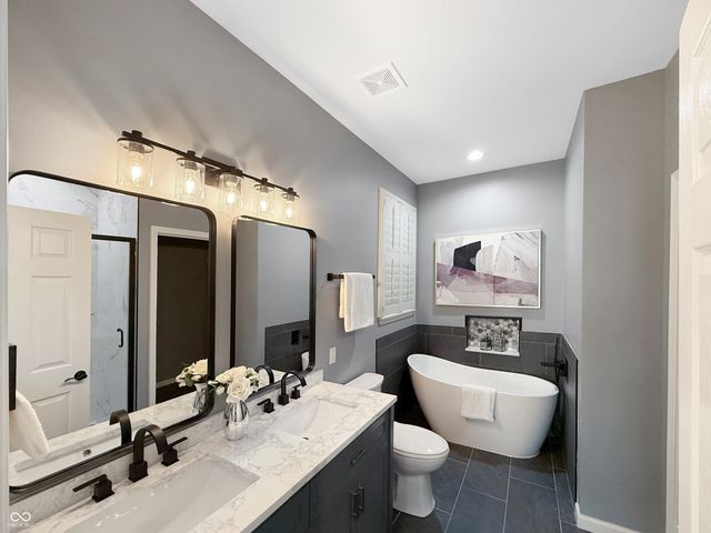 9302 N Bayland Drive, Mccordsville, IN 46055