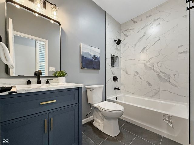 9302 N Bayland Drive, Mccordsville, IN 46055