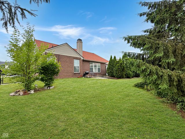 9302 N Bayland Drive, Mccordsville, IN 46055