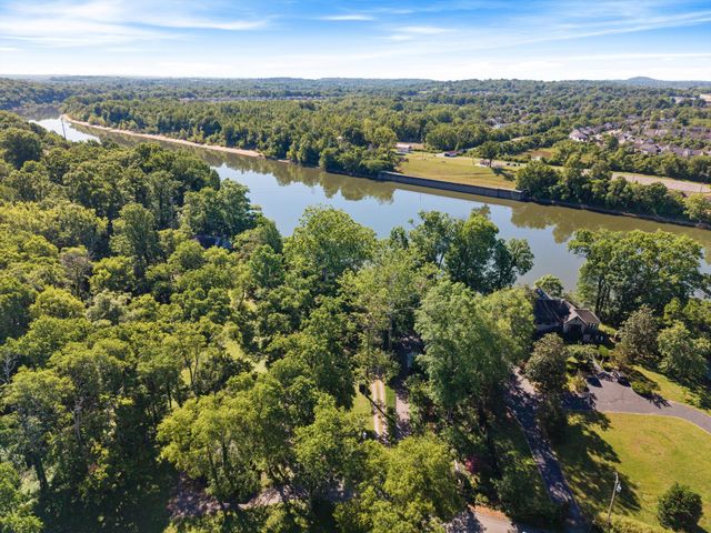 1007 Falls Ave, Madison, TN 37115