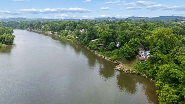 1007 Falls Ave, Madison, TN 37115