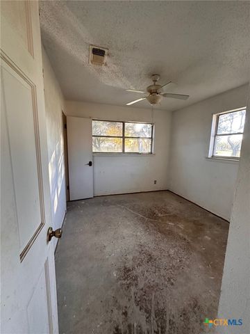 899 & 917 County Road 4810, Copperas Cove, TX 76522