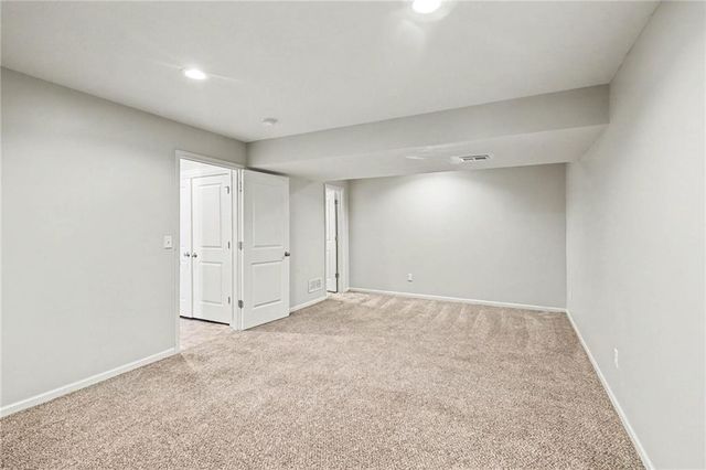 21710 North Ridge, Peculiar, MO 64078