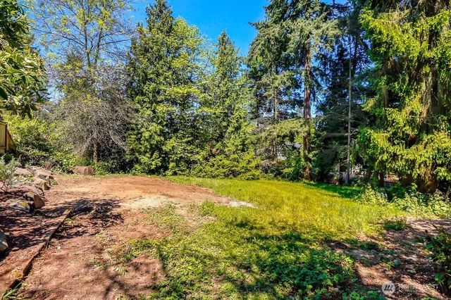 15712 Greenwood Avenue N, Shoreline, WA 98133