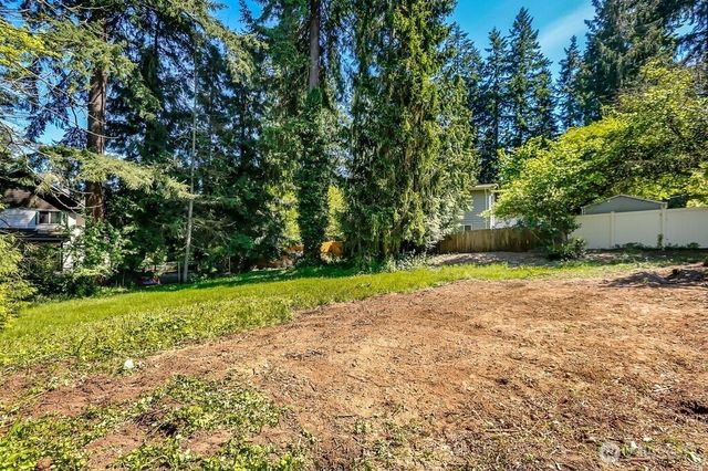 15712 Greenwood Avenue N, Shoreline, WA 98133