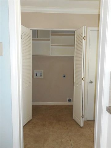 902 Wilshire Pl, Corpus Christi, TX 78411