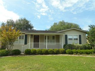 902 Wilshire Pl, Corpus Christi, TX 78411