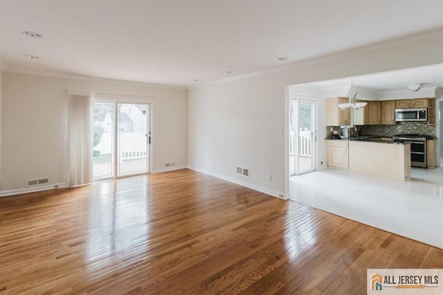 8 Desmet Avenue, Milltown, NJ 08850