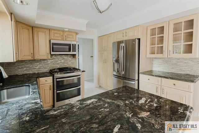 8 Desmet Avenue, Milltown, NJ 08850