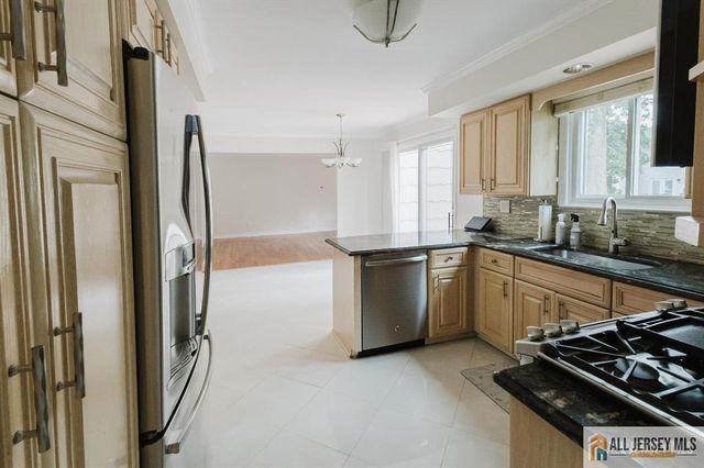 8 Desmet Avenue, Milltown, NJ 08850