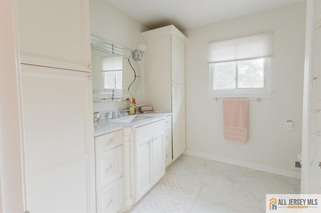 8 Desmet Avenue, Milltown, NJ 08850
