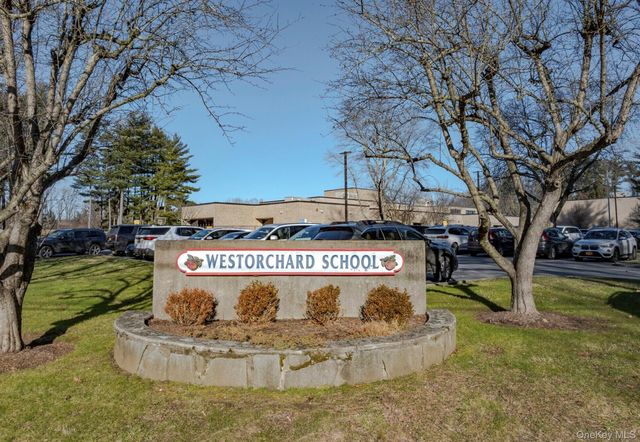 210 Seven Bridges Road A, Mount Kisco, NY 10549