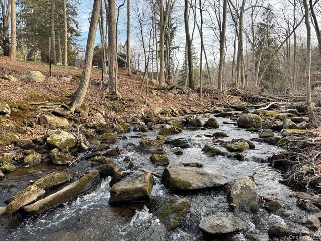 210 Seven Bridges Road A, Mount Kisco, NY 10549