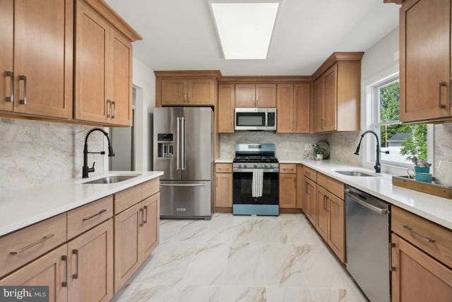 747 HEDY AVE, Cherry Hill, NJ 08002