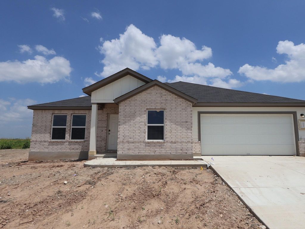 12717 Setting Peak LN, Buda, TX 78610