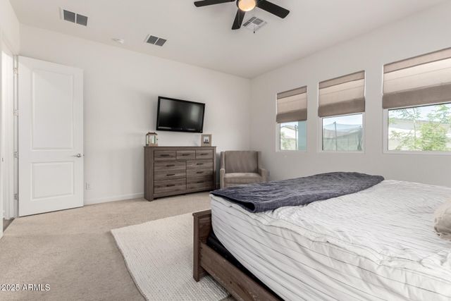 3914 W SERPENTINE Drive, San Tan Valley, AZ 85144