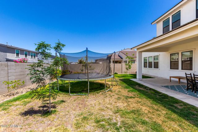 3914 W SERPENTINE Drive, San Tan Valley, AZ 85144
